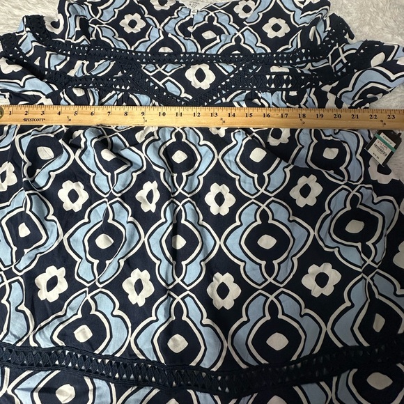 Crown & Ivy Blue and Black Geometric Blouse - Picture 10 of 11